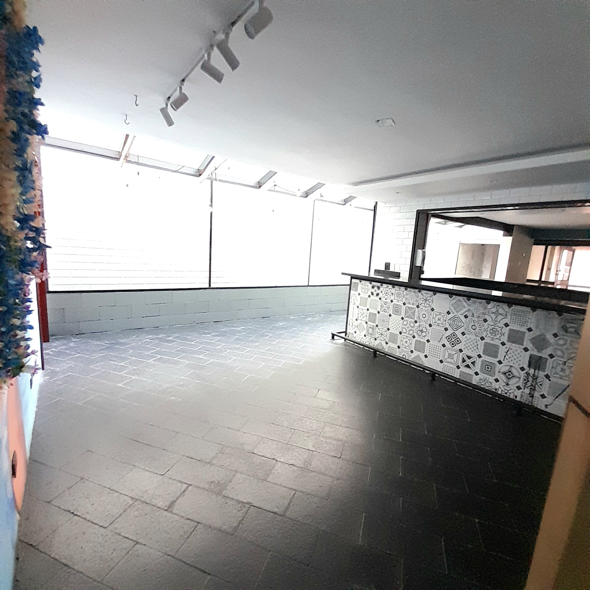 oficinas y locales comerciales - Local Comercial 1er nivel en Alquiler en Ensanche  4