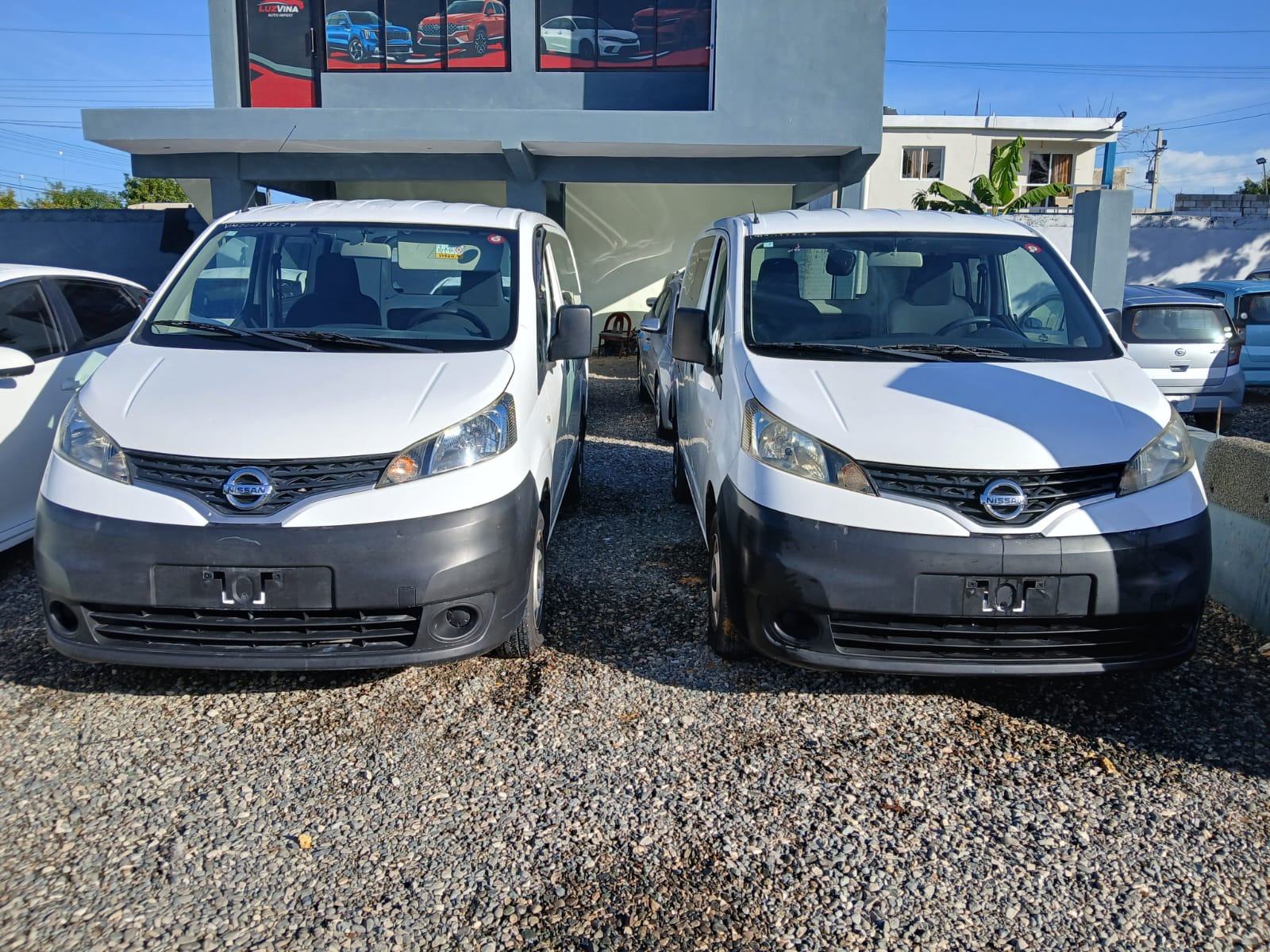 carros - VENDO NISSAN NV200 FINANCIAMIENTO DISPONIBLE  1