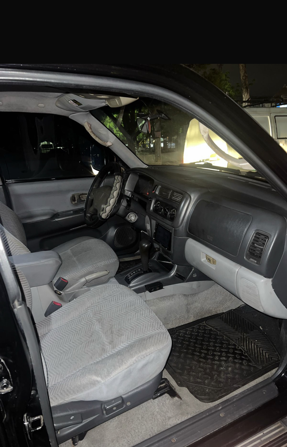 jeepetas y camionetas - Mitsubishi año 2000 en venta 285 negociable nítida 10/10 6