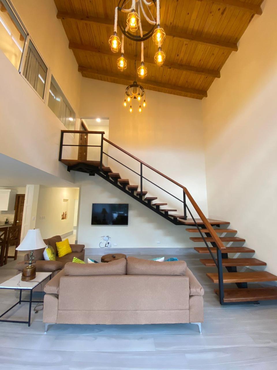 casas vacacionales y villas - Vendo Villa Jarabacoa amueblada tres niveles oport 2