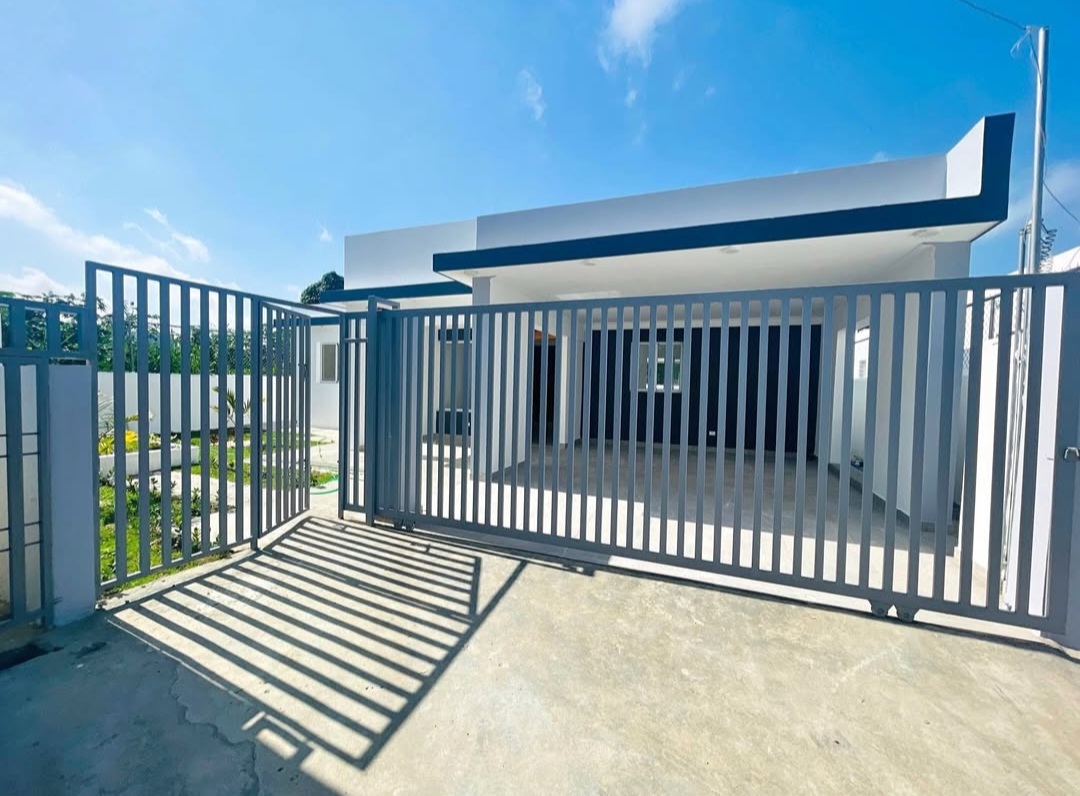 casas - VENDO CASA A 5 MINUTOS DEL AEROPUERTO CIBAO, RECIDENCIAL CERRADO DE LICEY 6
