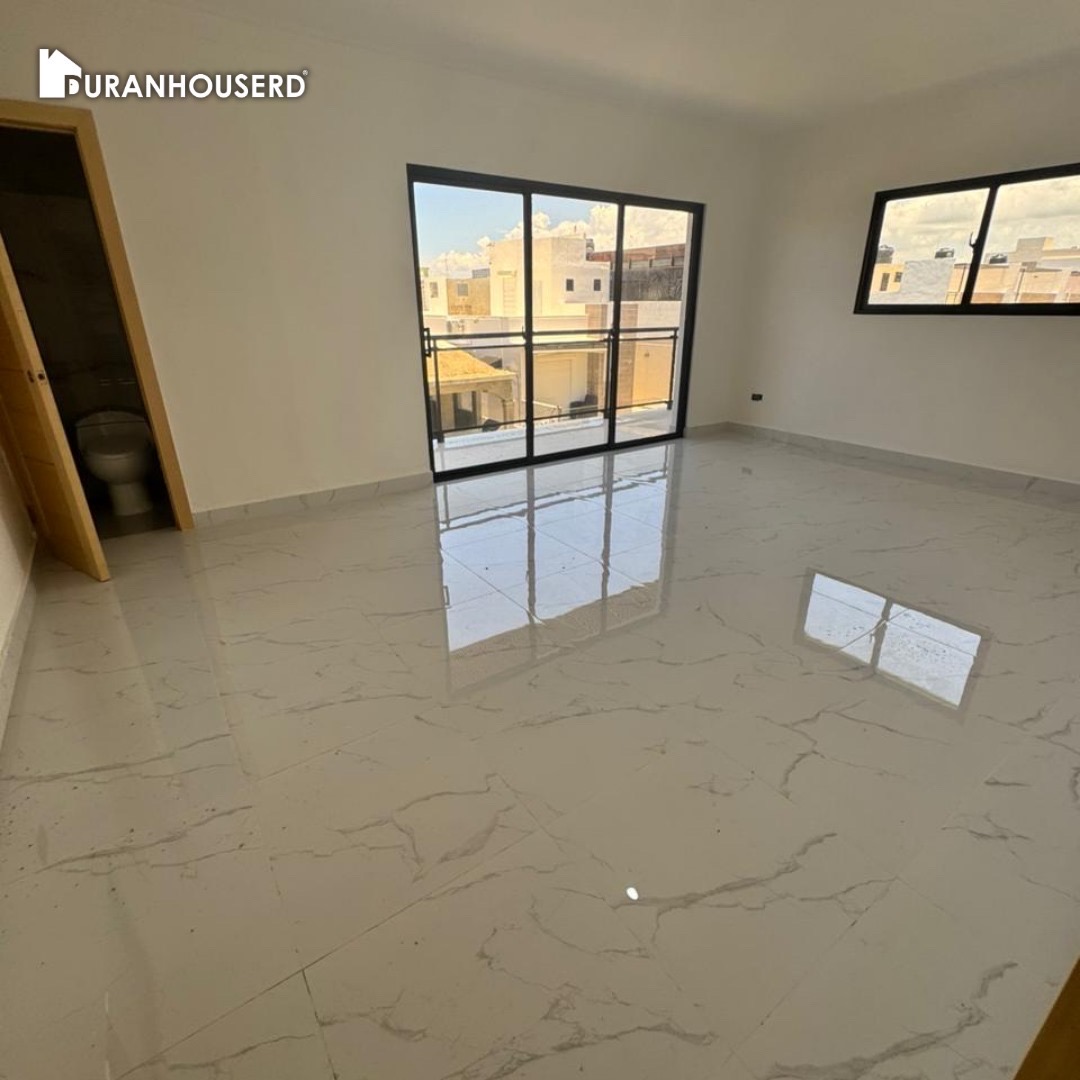 casas - venta de casa con piscina en la autopista de san isidro Santo Domingo este  9