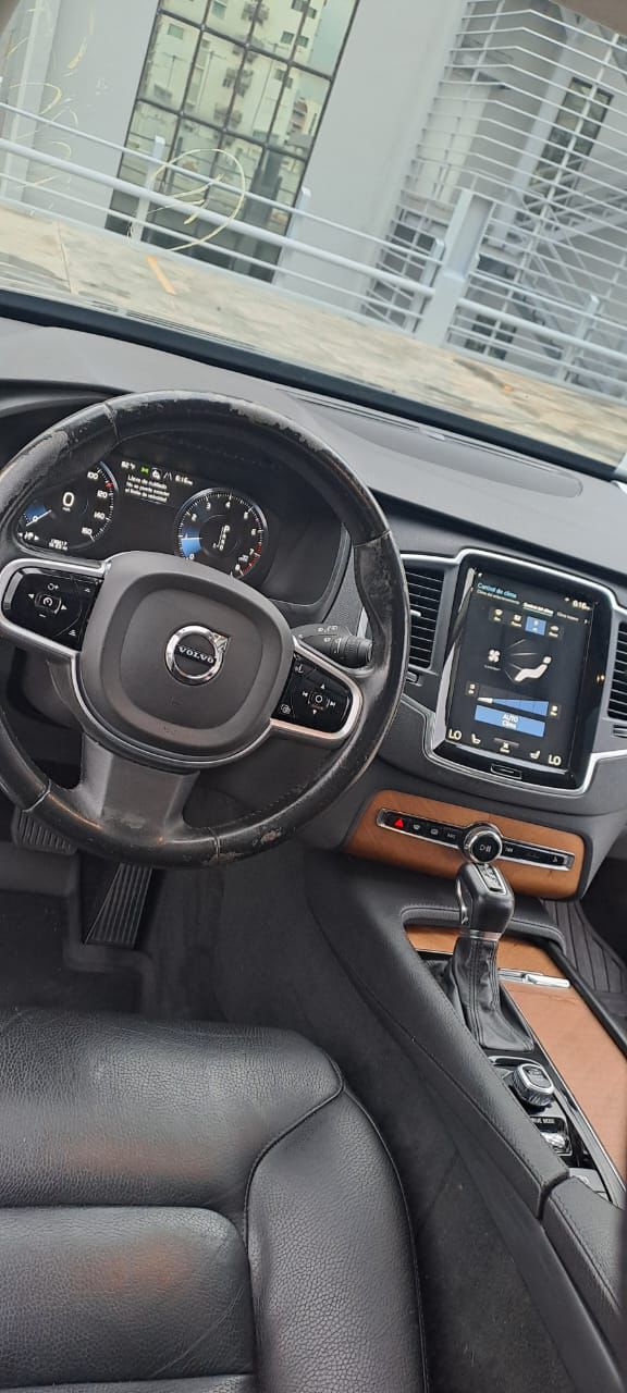jeepetas y camionetas - Volvo XC 90 2021 T6 Momentum 1