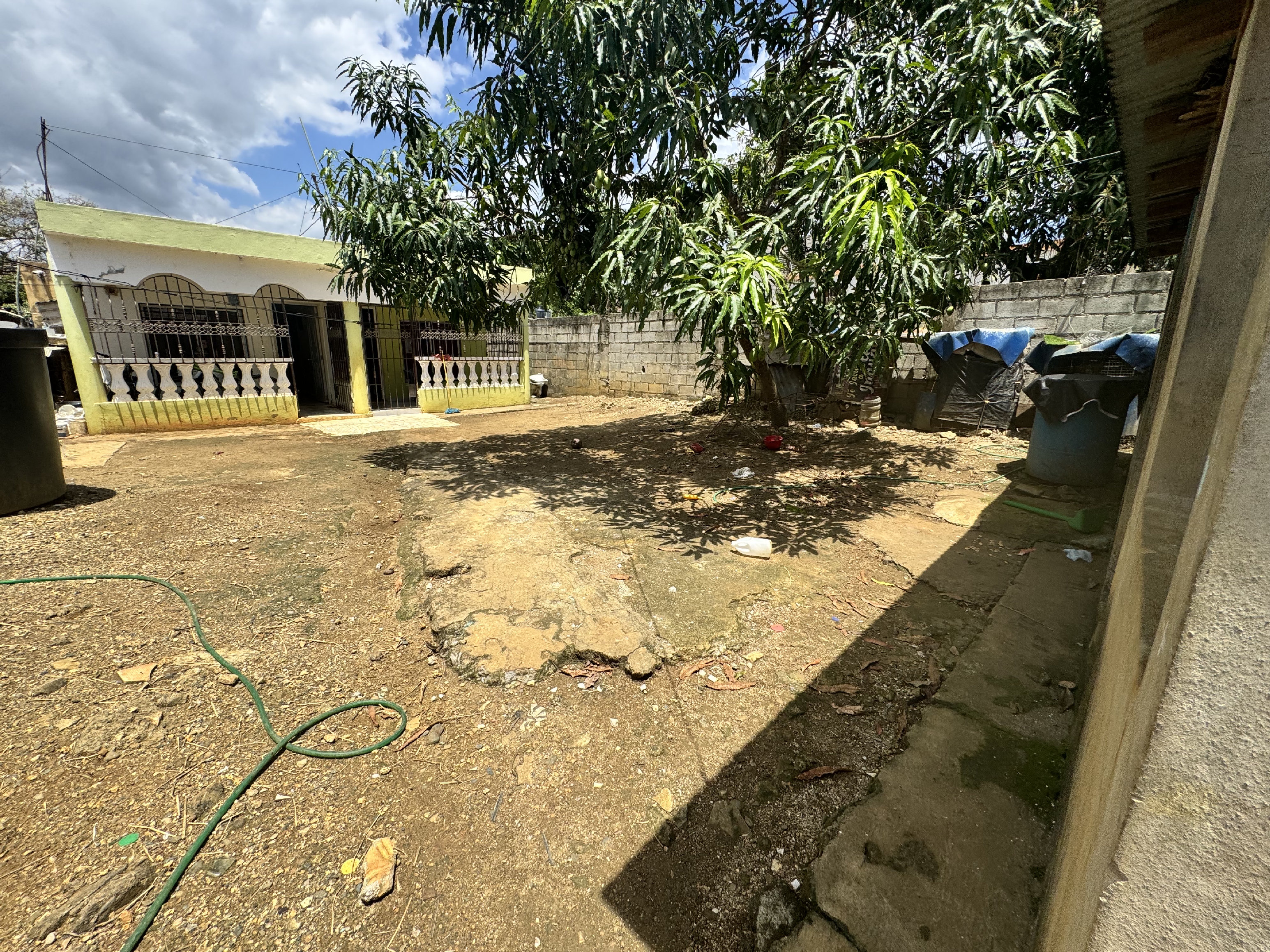otros inmuebles - venta de Solar en venta con 7 casas en San Isidro Carretera Mella Santo Domingo  4