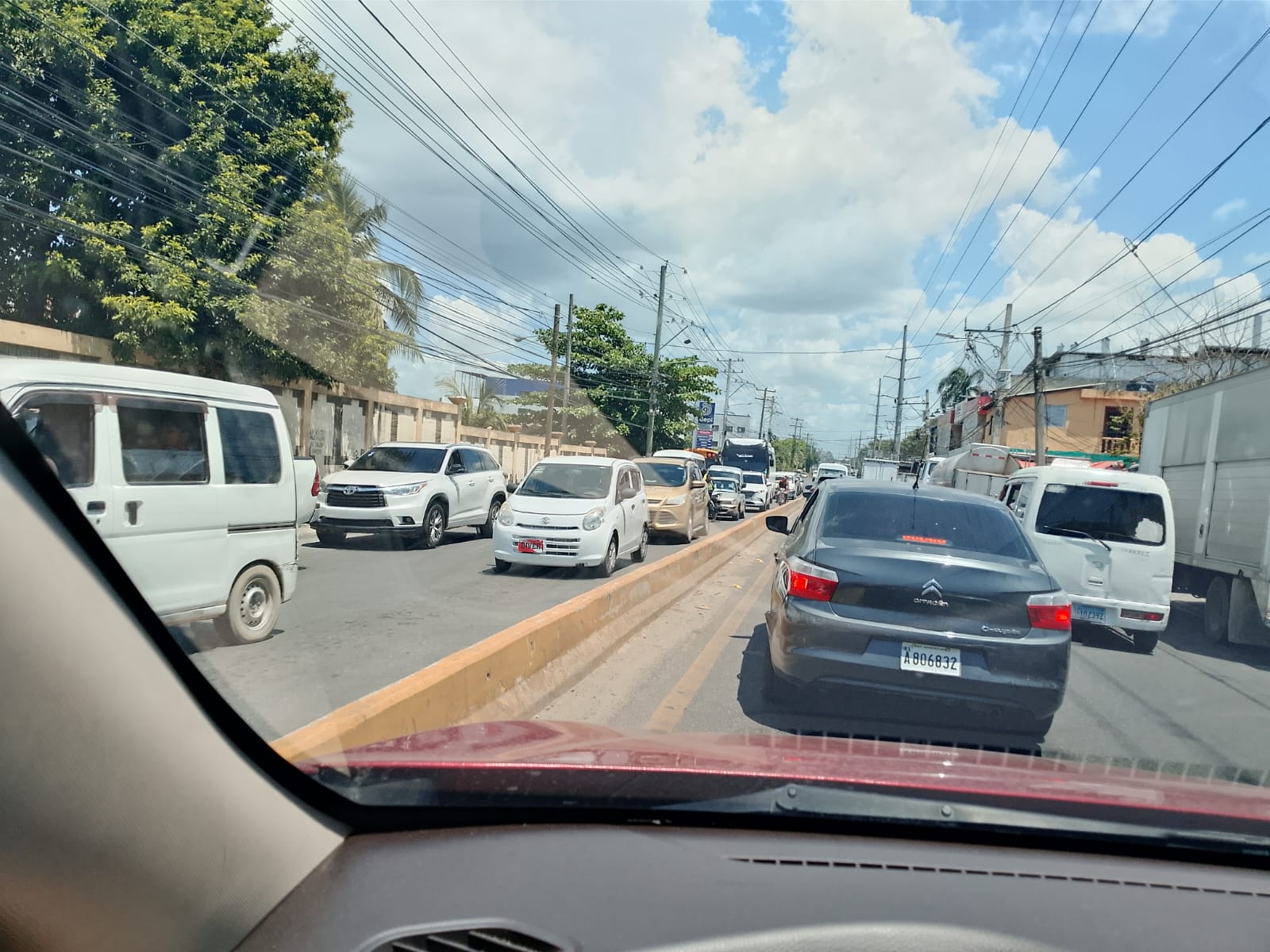 solares y terrenos - Solar en Alquiler Av. Mella Santo Domingo Este  2