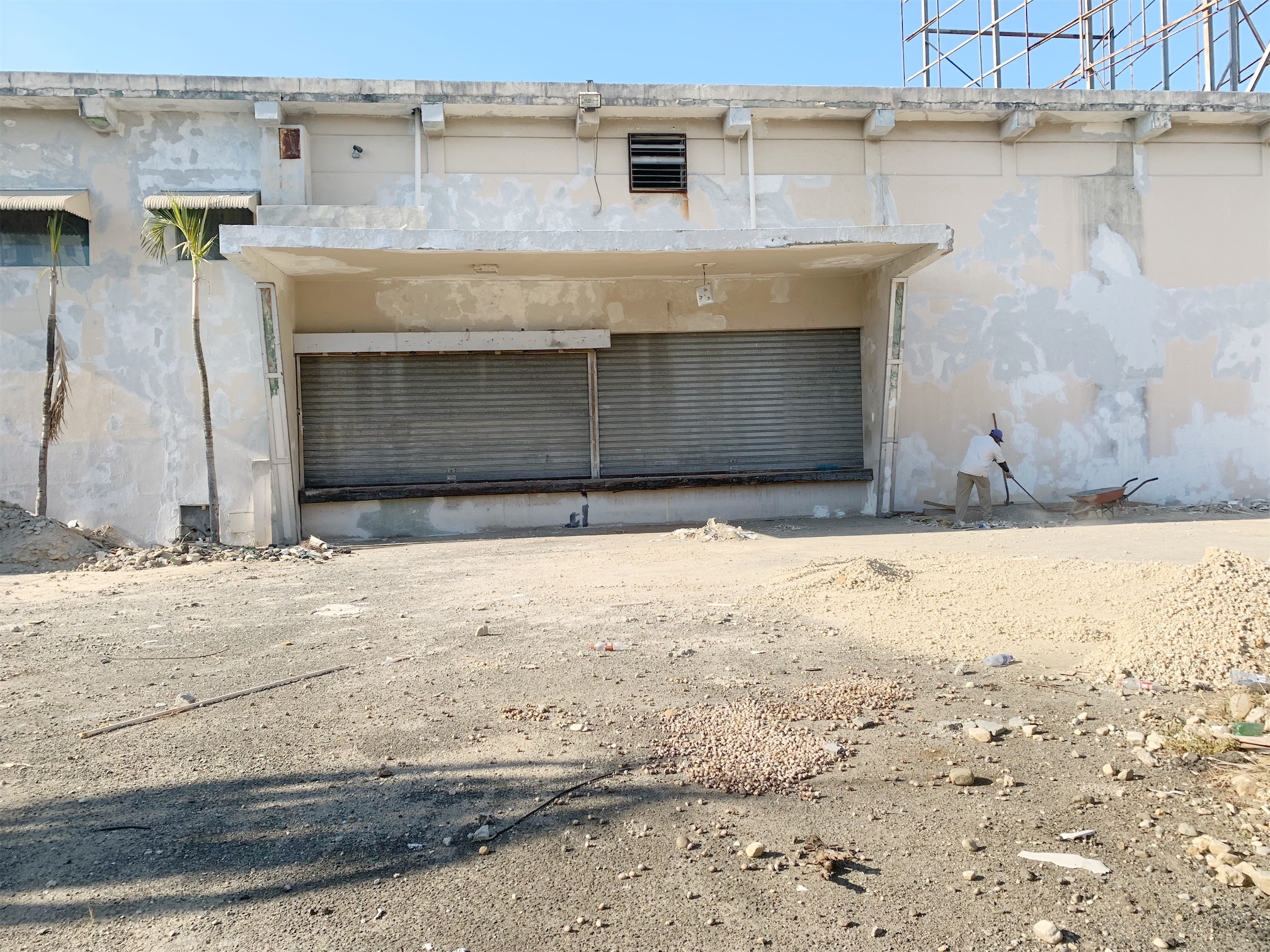 oficinas y locales comerciales - Espacio de almacén y locales 5
