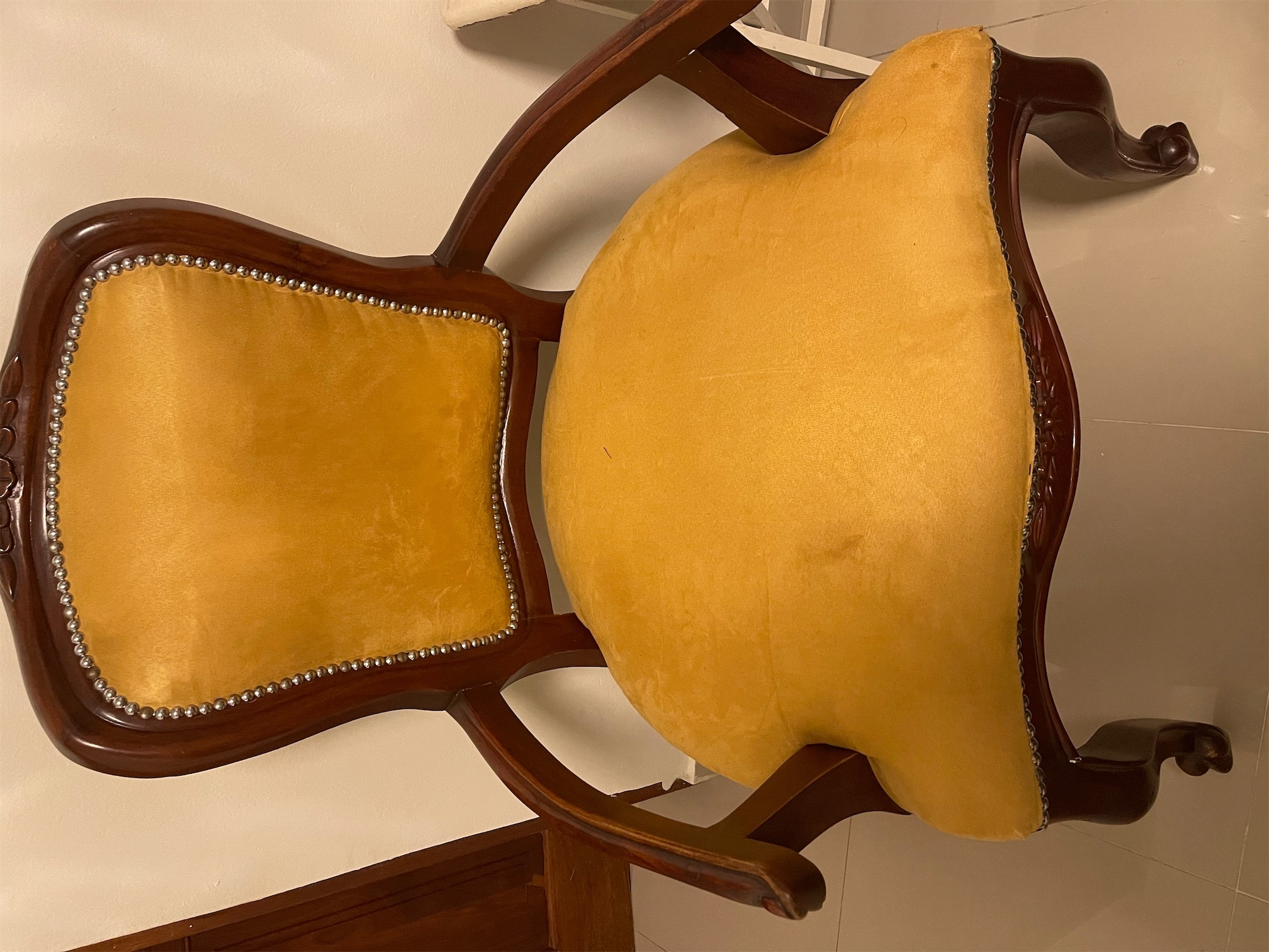 decoración y accesorios - Una butaca en caoba 0