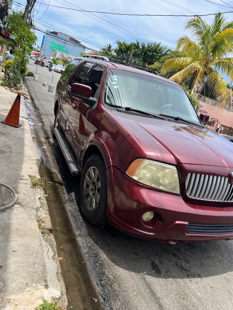 jeepetas y camionetas - Lincoln Aviator 2003  4