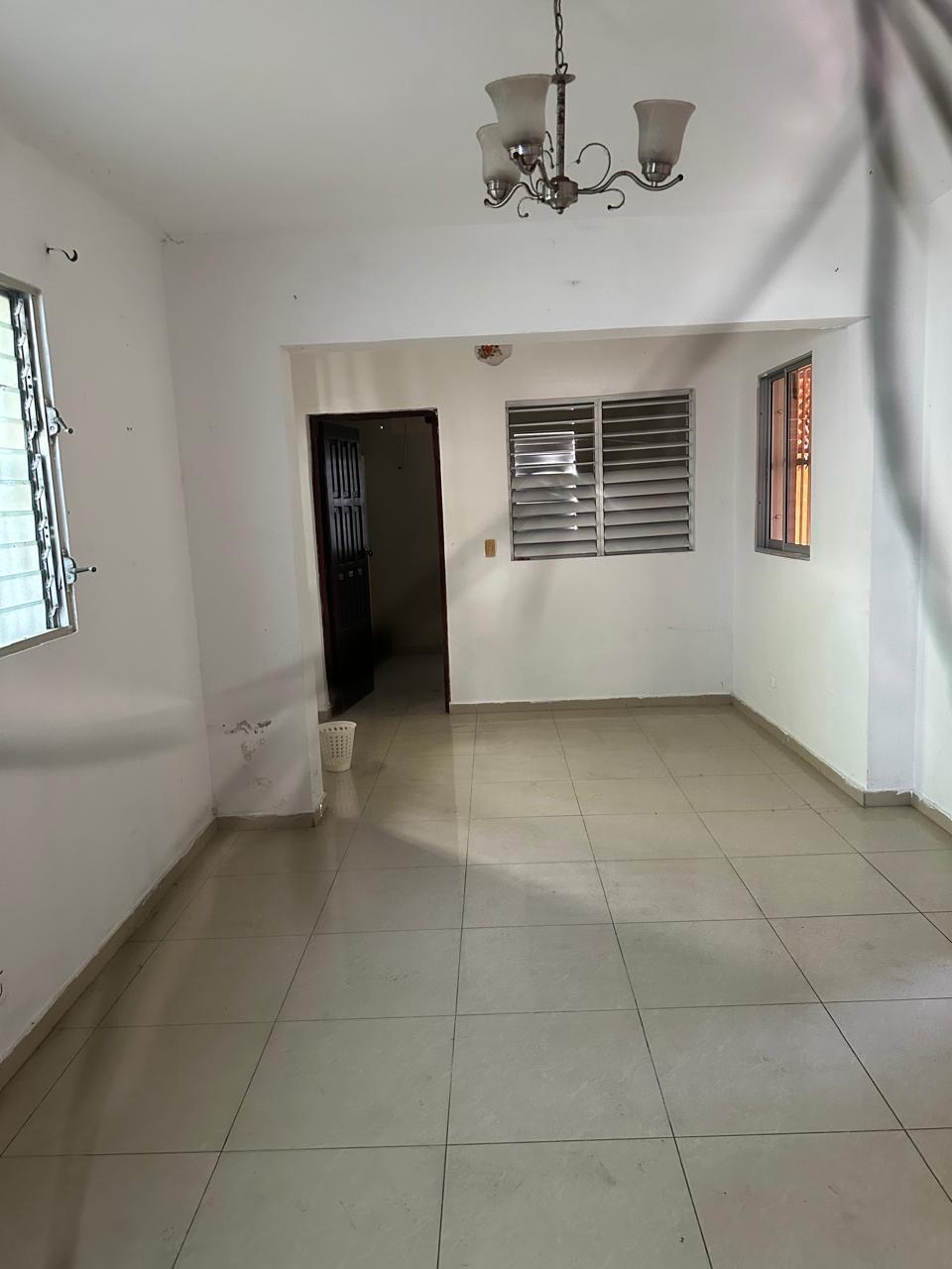 casas - Vendo independencia klm 9 y medio precio RD$12.3 p 1