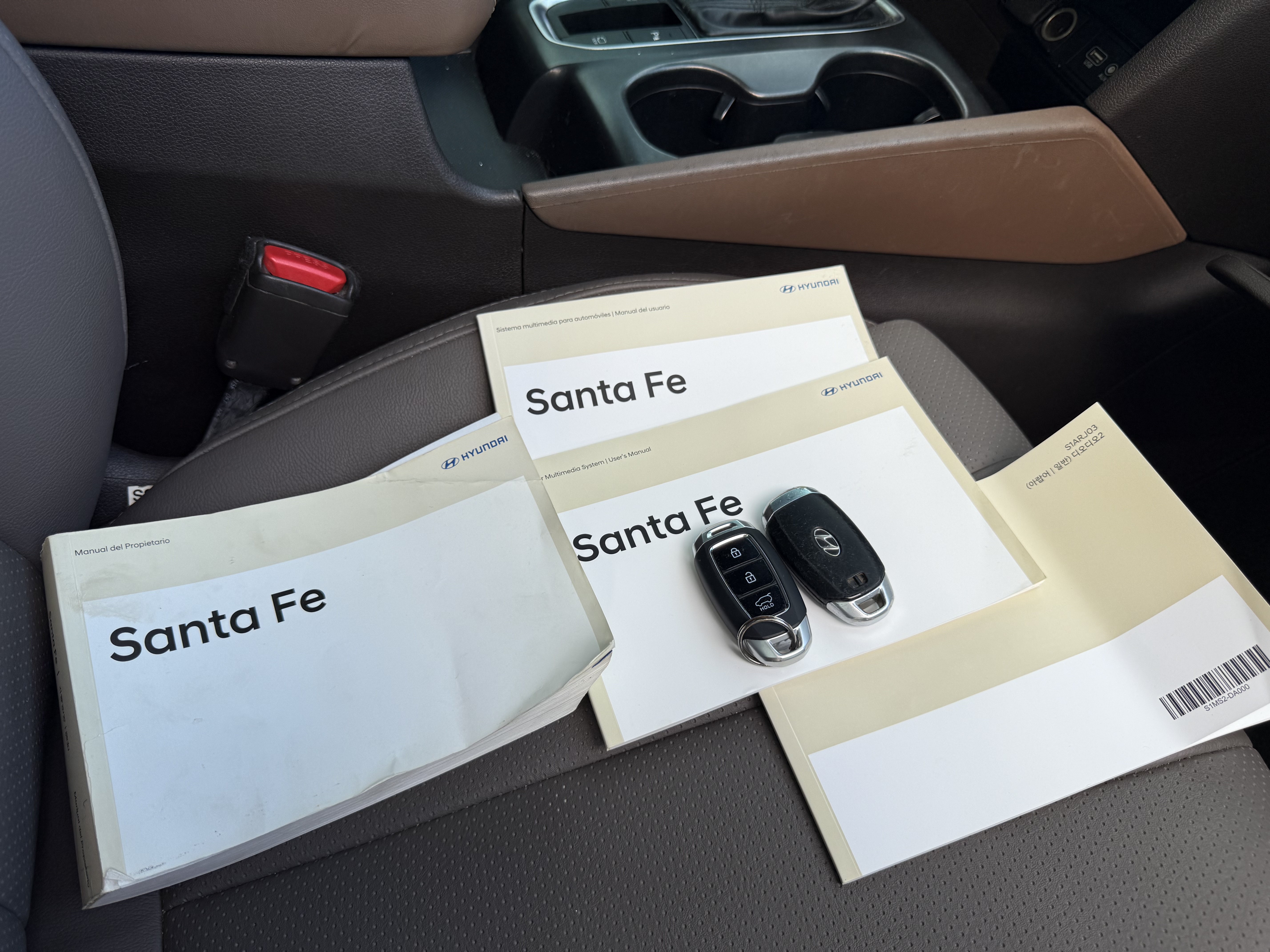 jeepetas y camionetas - Hyundai Santa fe 2019 4x2 3 filas Motor Dohc 2