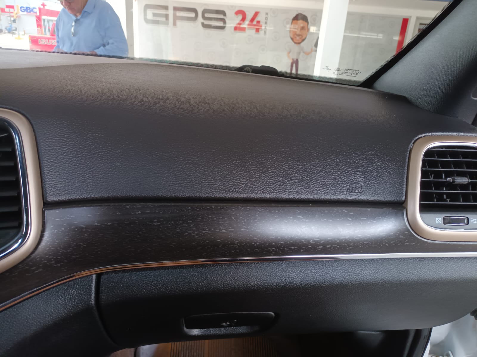 jeepetas y camionetas - Grand cherokee 2015 Por enfermedad familia 1