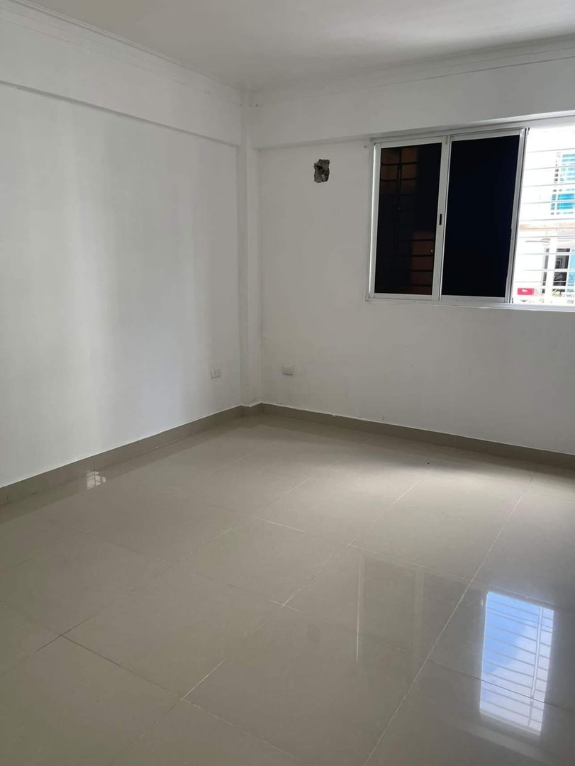apartamentos - Alquilo Segundo Nivel con Terraza + estudio en 3