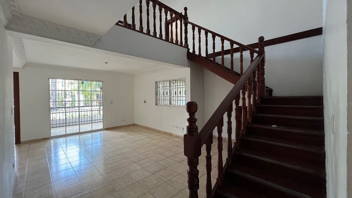 casas - Casa en alquiler en San Geronimo de 5 hab  4