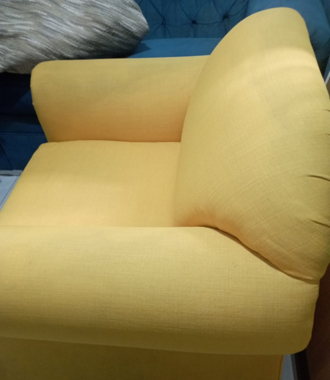 muebles y colchones - Sofa amarillo  1