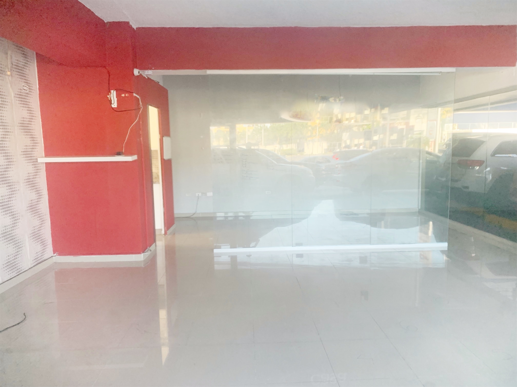 oficinas y locales comerciales - Local en primer nivel millon  3