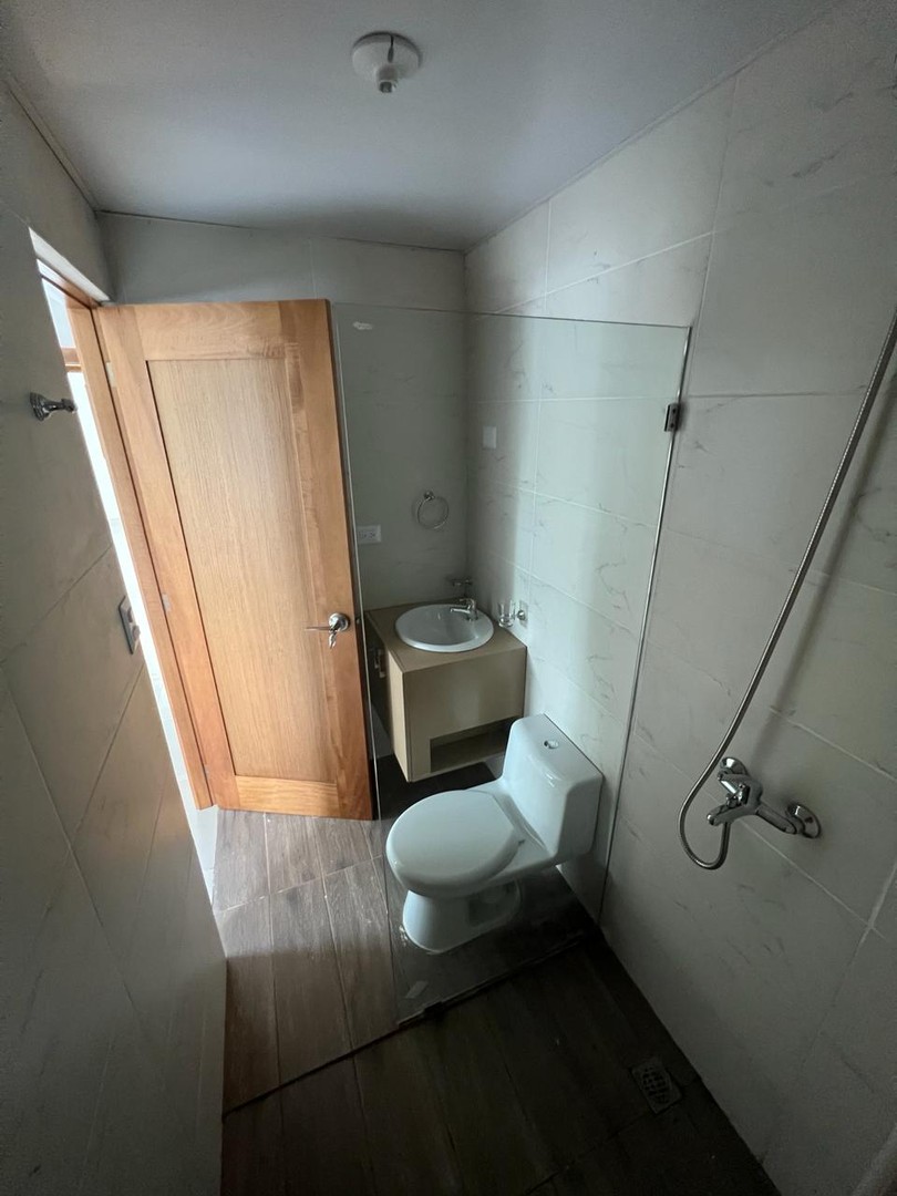 apartamentos - Apartamento 1er Nivel con Patio proximo al HOMS  4