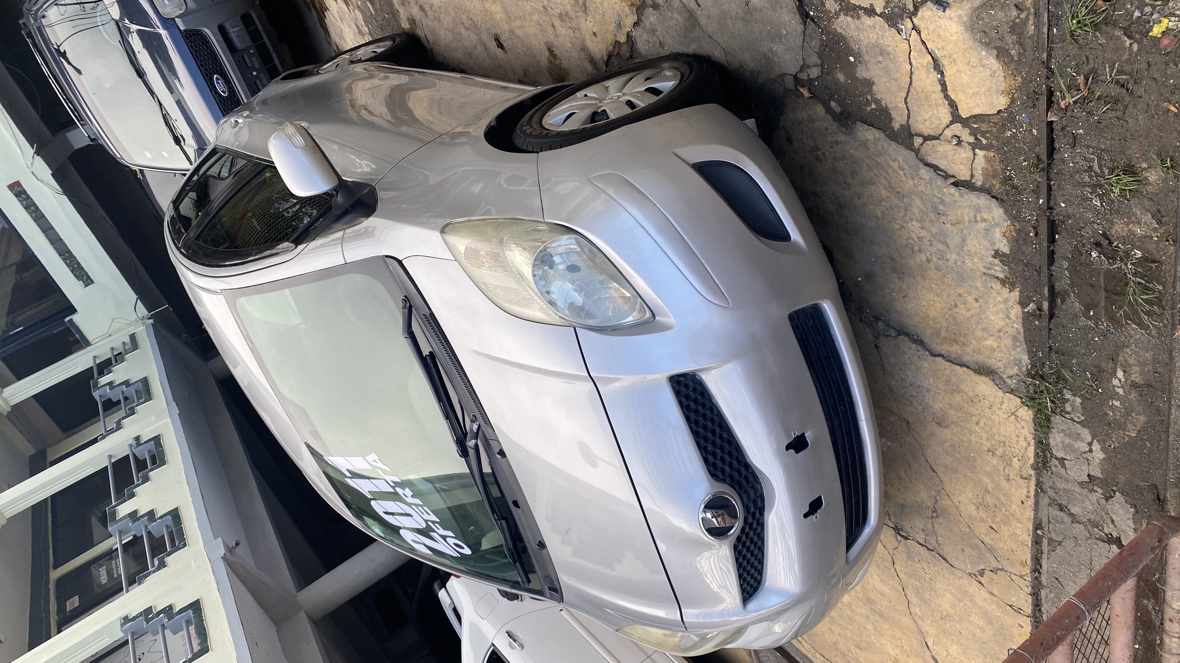 carros - Toyota vitz  8