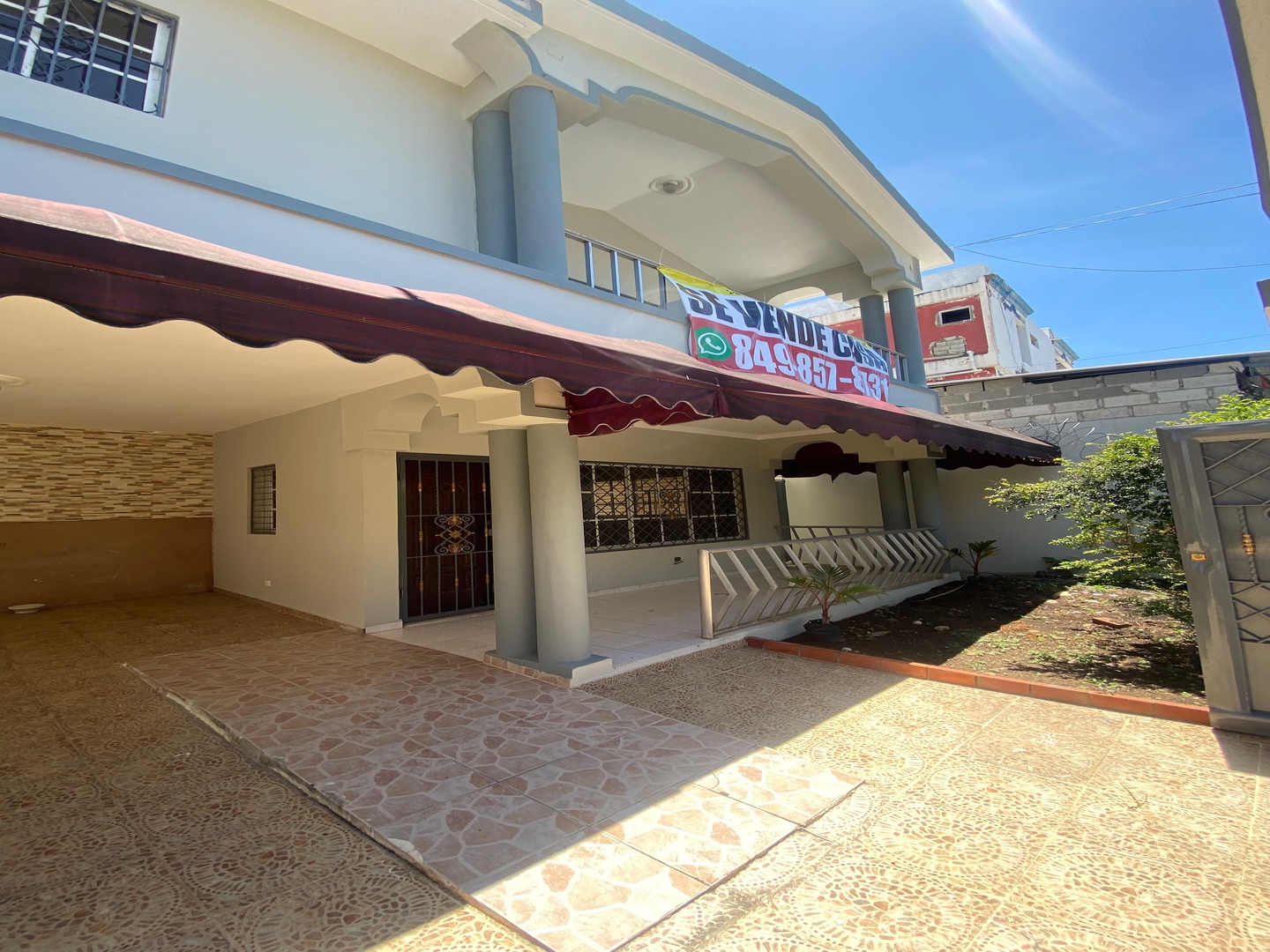 casas - Bellissima casa de dos niveles , residencial los Alpes zona oriental, 1