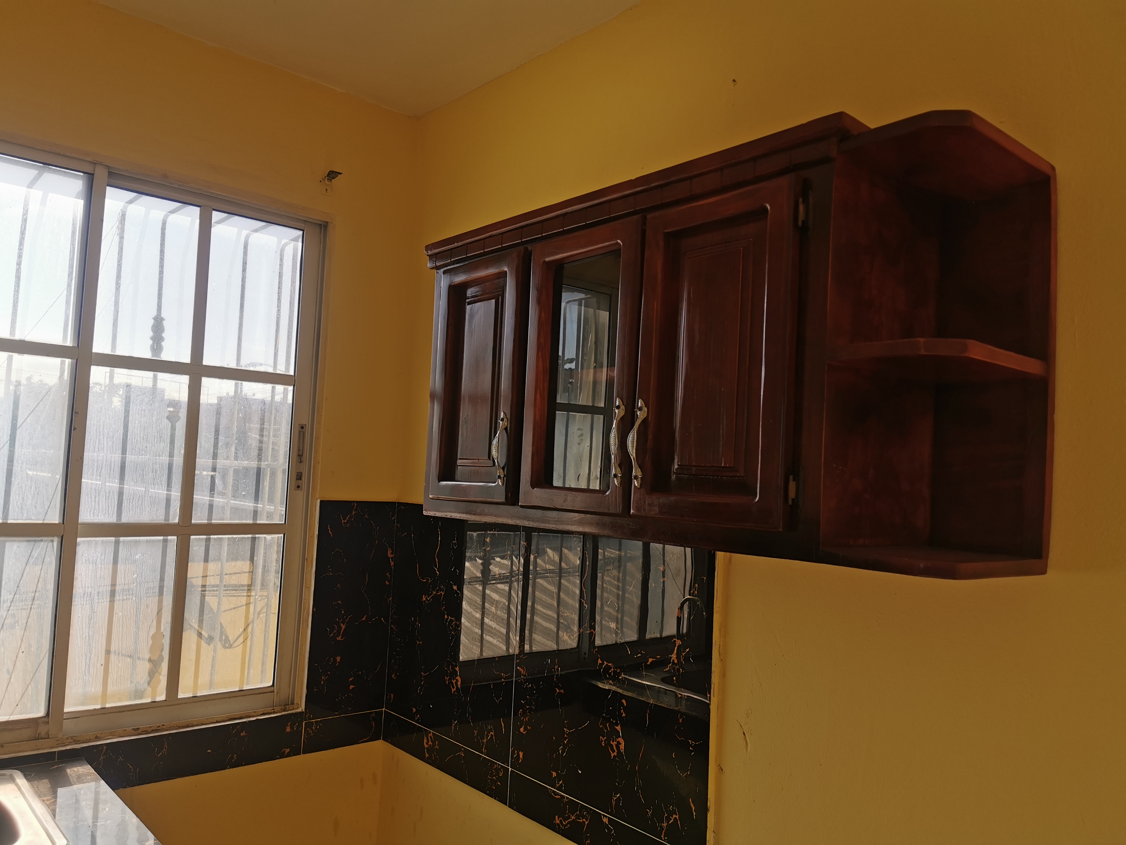apartamentos - Apto de 1 hab, 2do nivel en la Av los beisbolistas