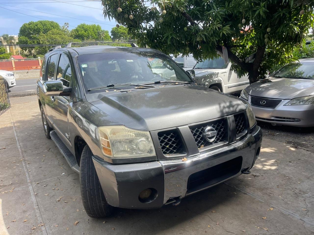 jeepetas y camionetas - Nissan Armada SE 2005 1