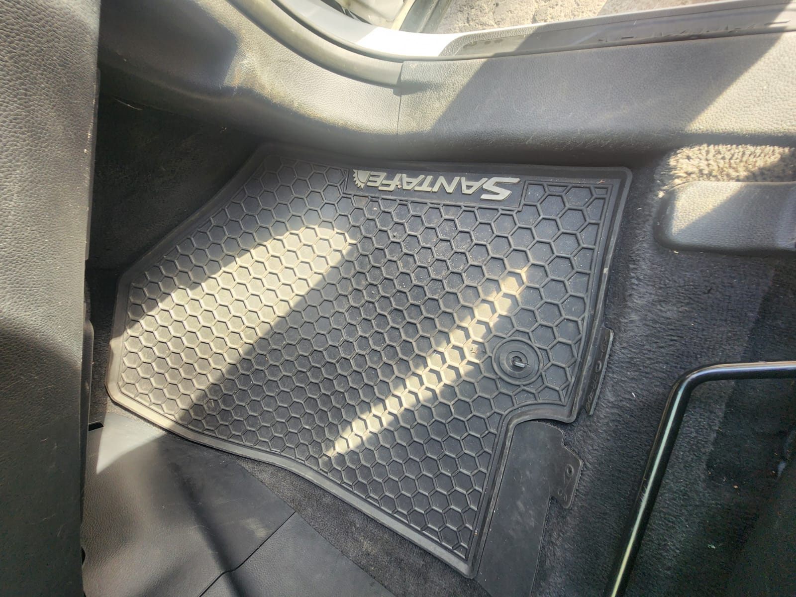 jeepetas y camionetas - DE OPORTUNIDAD vendo Santa Fe 2018 motor Dohc  Único Dueño. Precio negociable 4