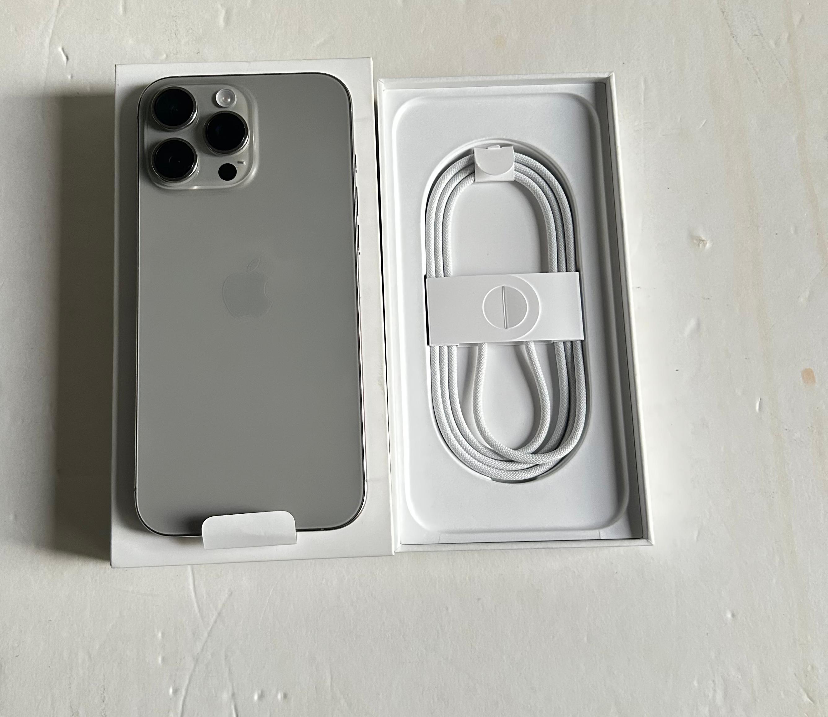 celulares y tabletas - Iphone 16 Pro Max, Natural Titanium. Desbloqueado 2