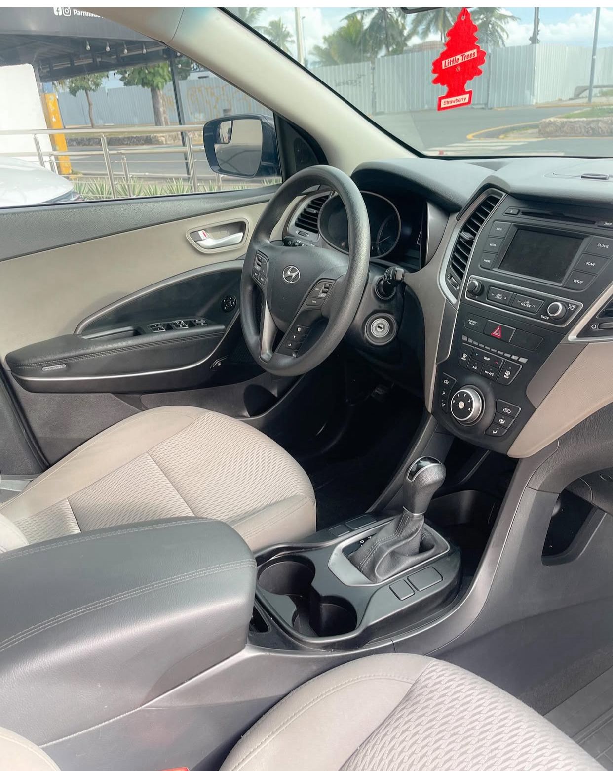 jeepetas y camionetas - 2017 Hyundai Santa fe sport 4X4 950 Neg. 4