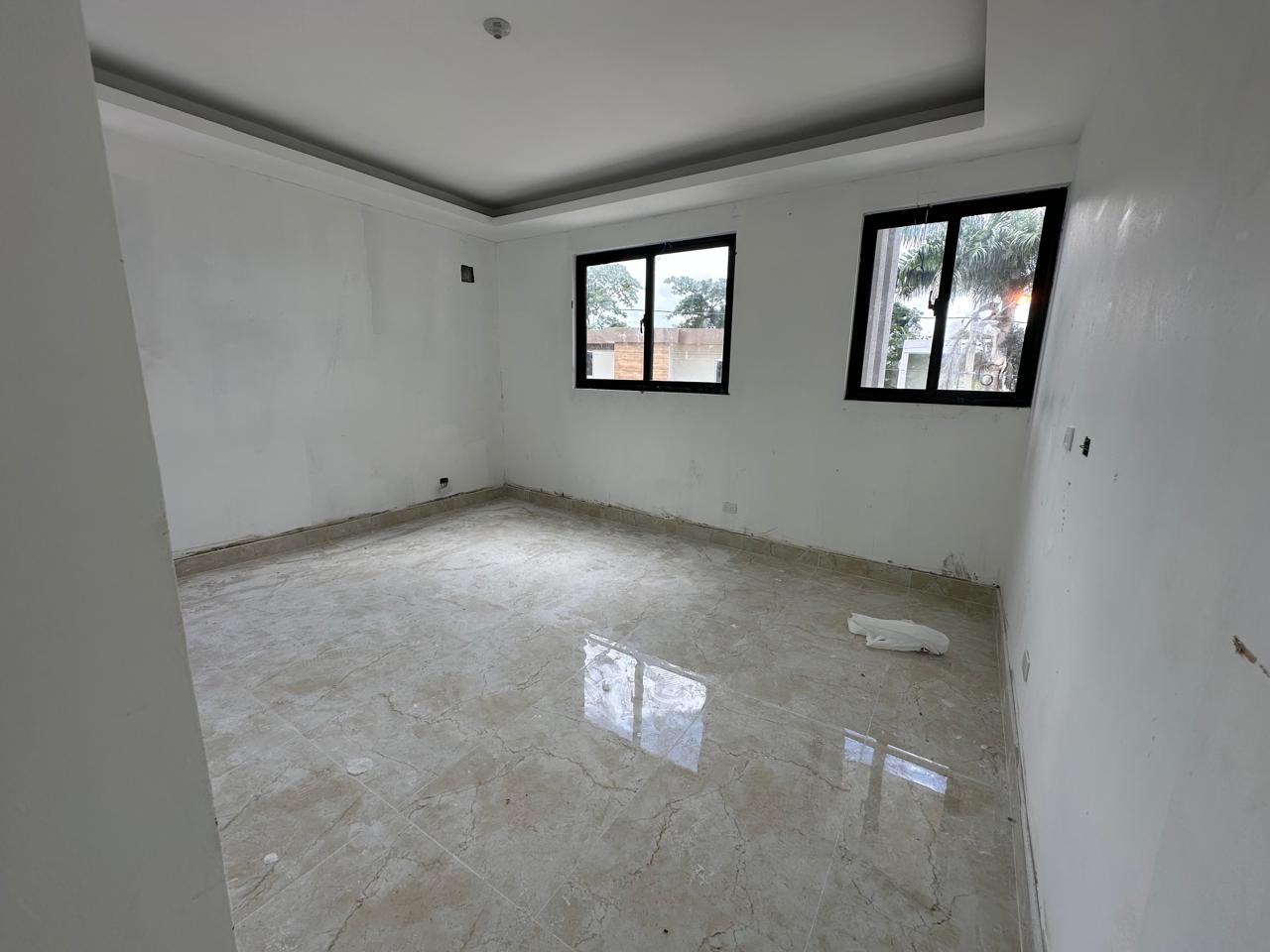 casas - Casa en Urbanizacion Cerrada, Llanos de Gurabo 9