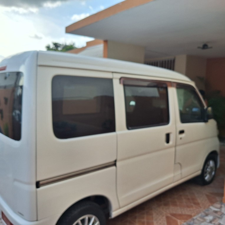 jeepetas y camionetas - Toyota Pixis van 2017 1