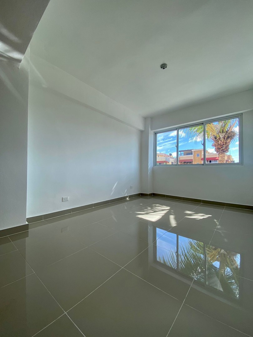 apartamentos - Se vende apartamento tipo PH en Av. Independencia  4