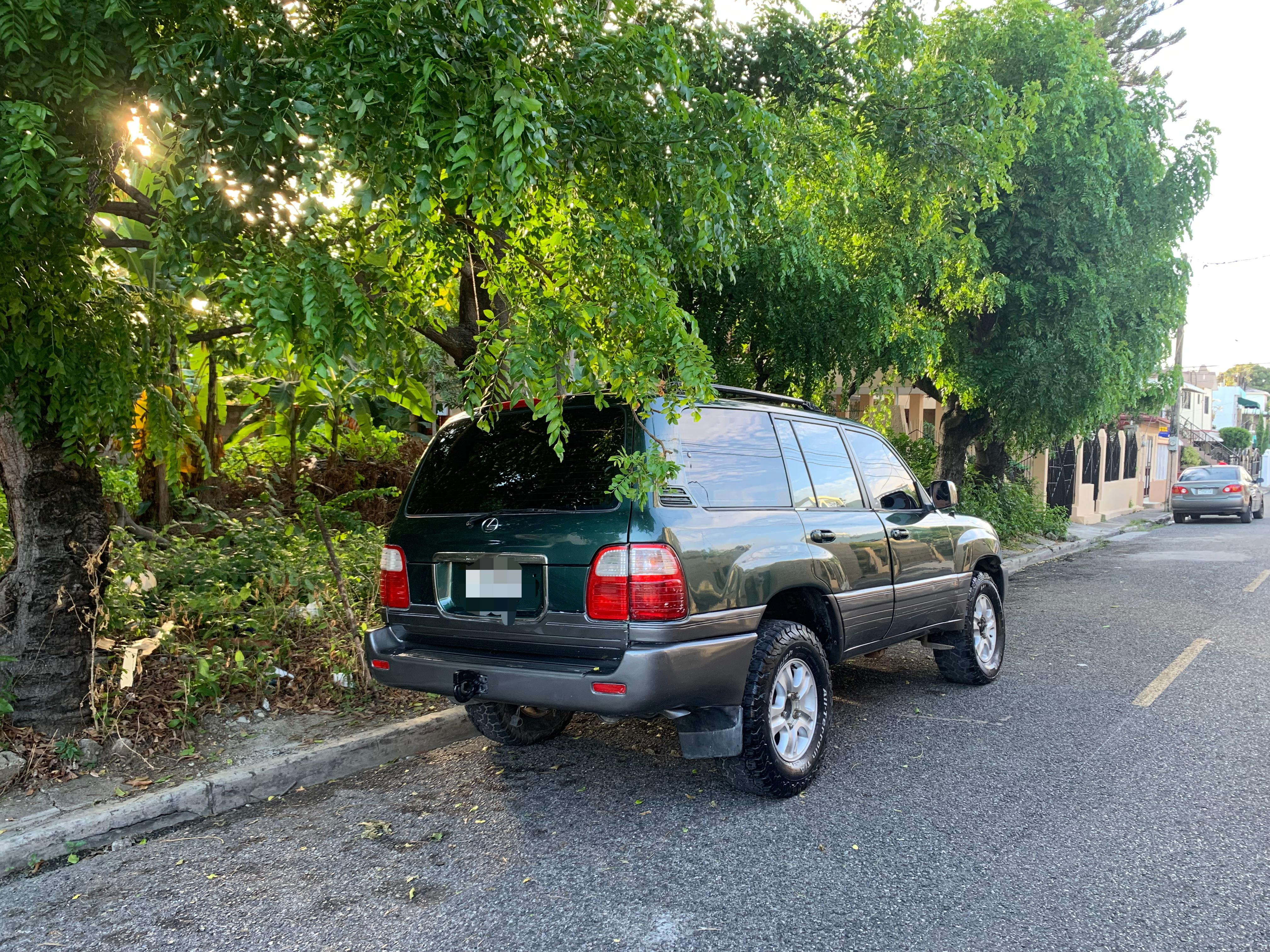 jeepetas y camionetas - Lexus lx470  1