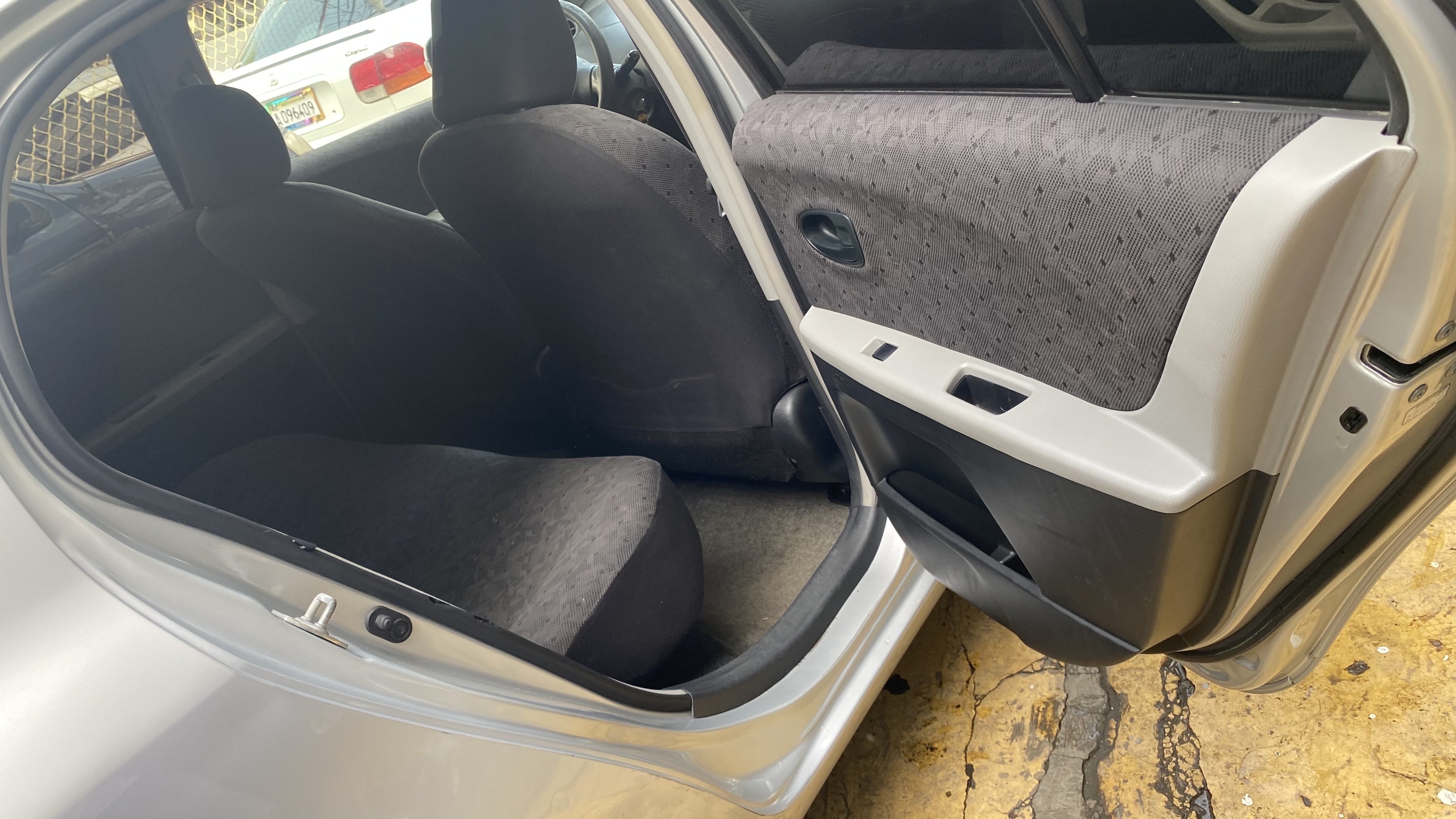 carros - Toyota vitz  5