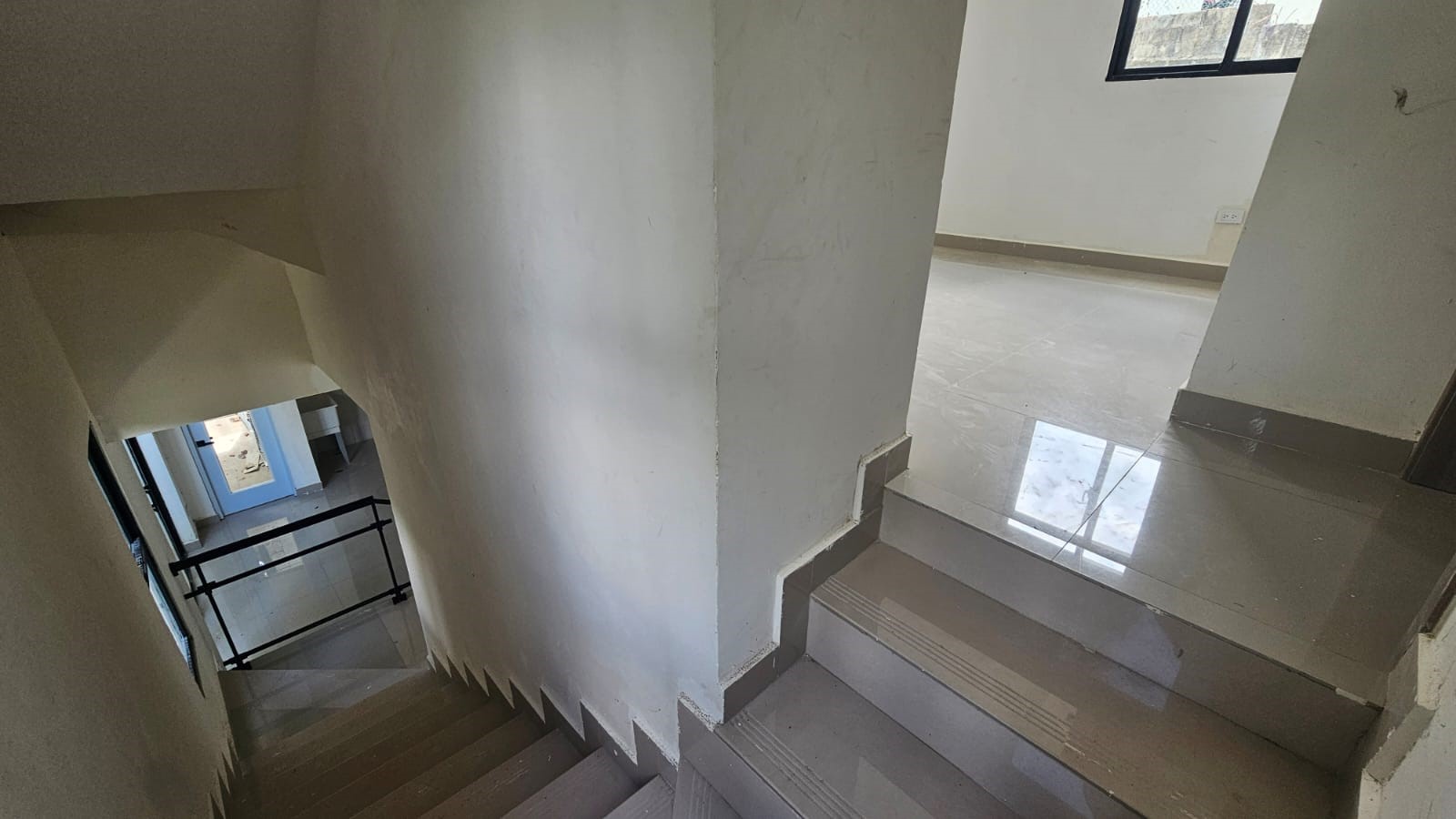casas - Casa Nueva en Venta de 4 hab por Aut. Duarte 6