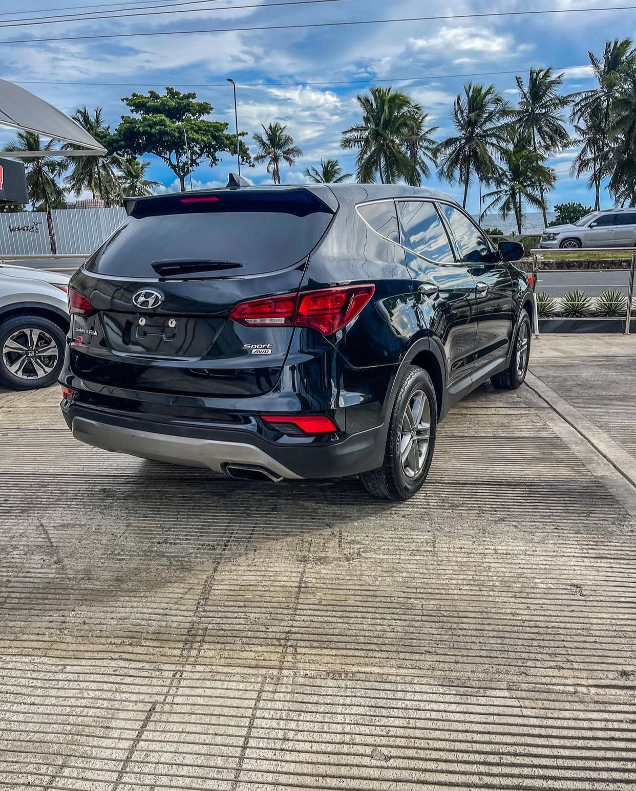 jeepetas y camionetas - 2017 Hyundai Santa fe sport 4X4 950 Neg. 1