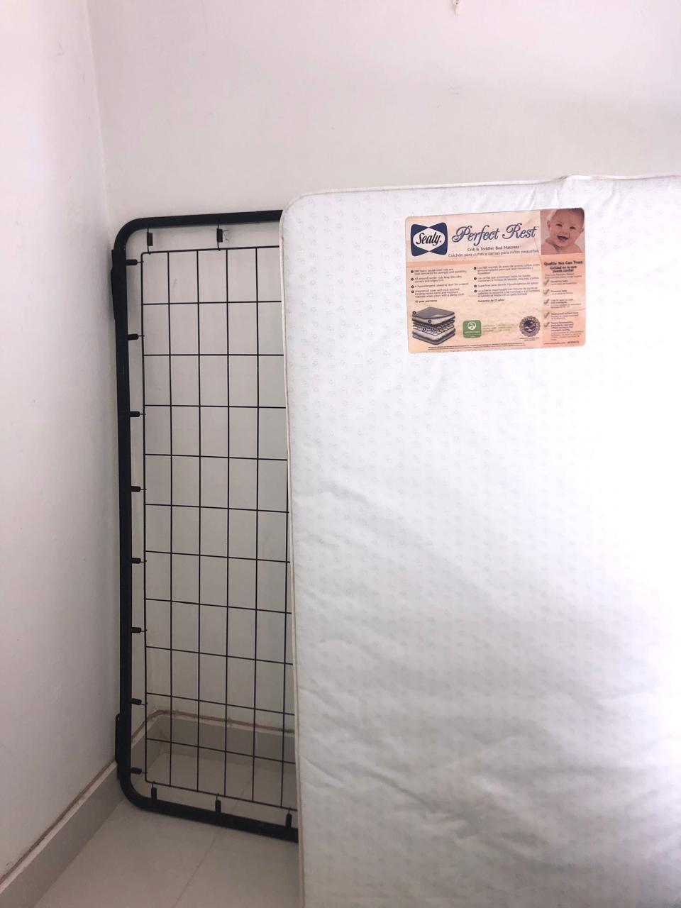 muebles - Cuna grande con su colchon8,500 pesos 2