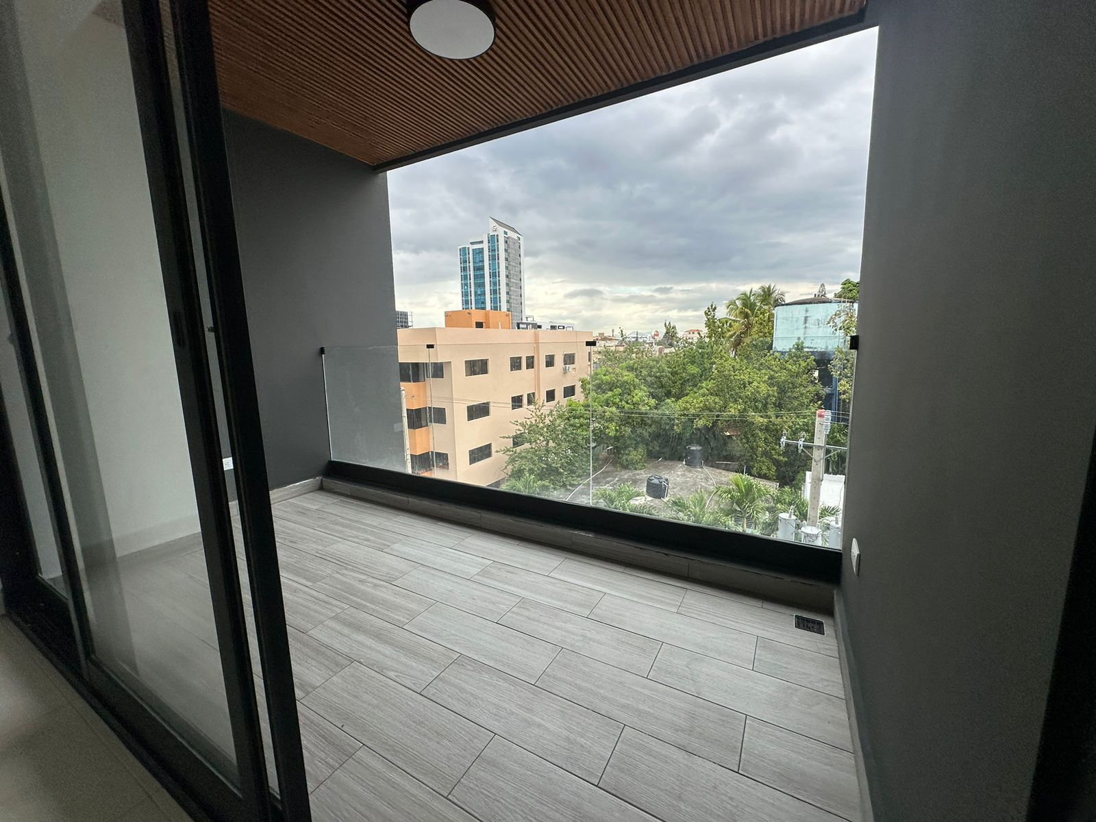apartamentos - Alquiló nuevo Renacimiento piso 4 lí US$1,500 cons 0