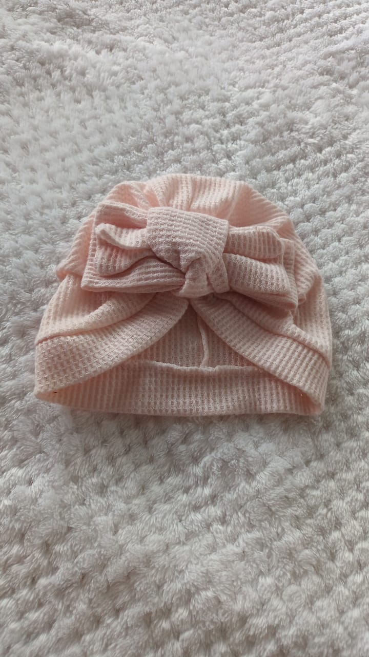 ropa y zapatos - Gorro rosa a la moda 0