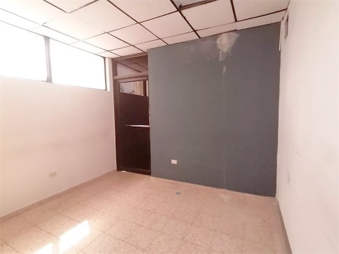 oficinas y locales comerciales - Local amplio en naco  3