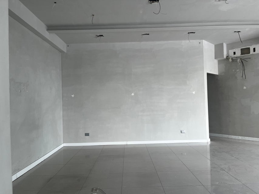 oficinas y locales comerciales - Local en alquiler en piantini 2