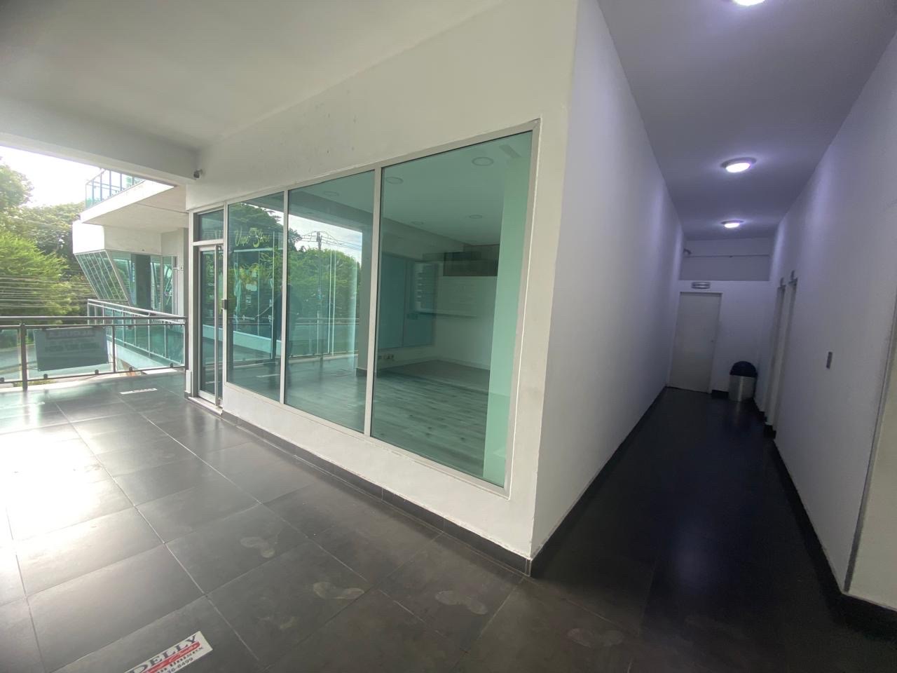 oficinas y locales comerciales - local comercial  4