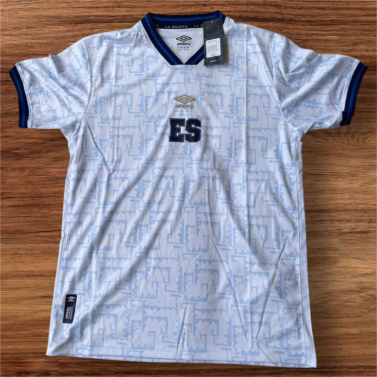ropa para hombre - Conjunto deportivos y T-shirts 4