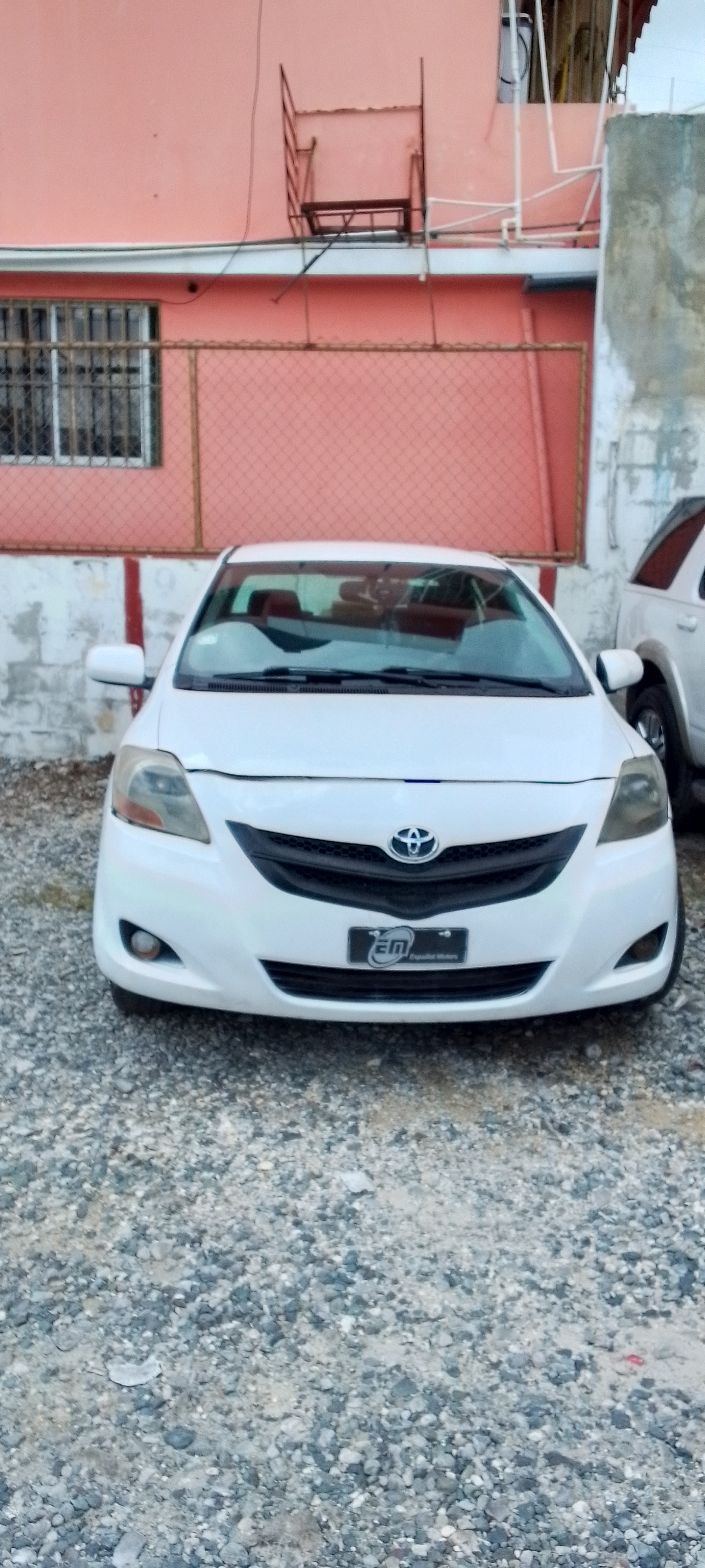 carros - Está en buena condicion es un carro muy económico  0