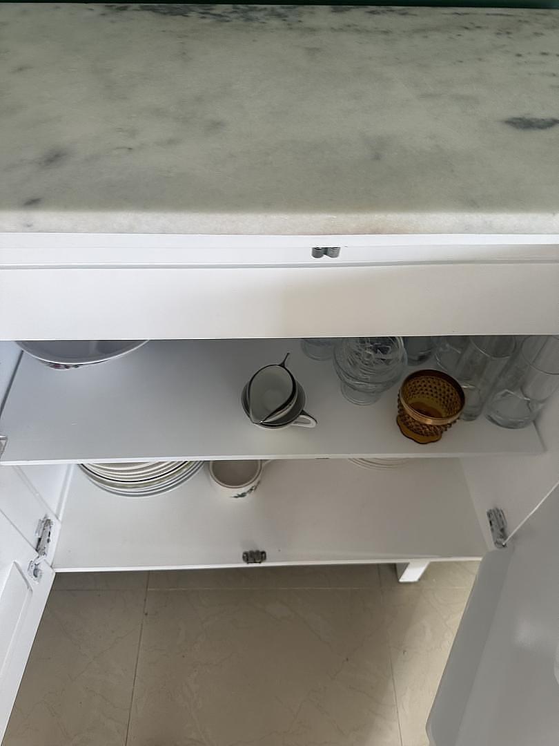 muebles y colchones - vendo credenza de caoba en excelentes condiciones en prado oriental Santo Domin 3