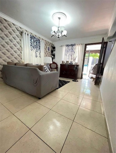 casas -  casa en la autopista de san Isidro mirador del este Santo Domingo 8