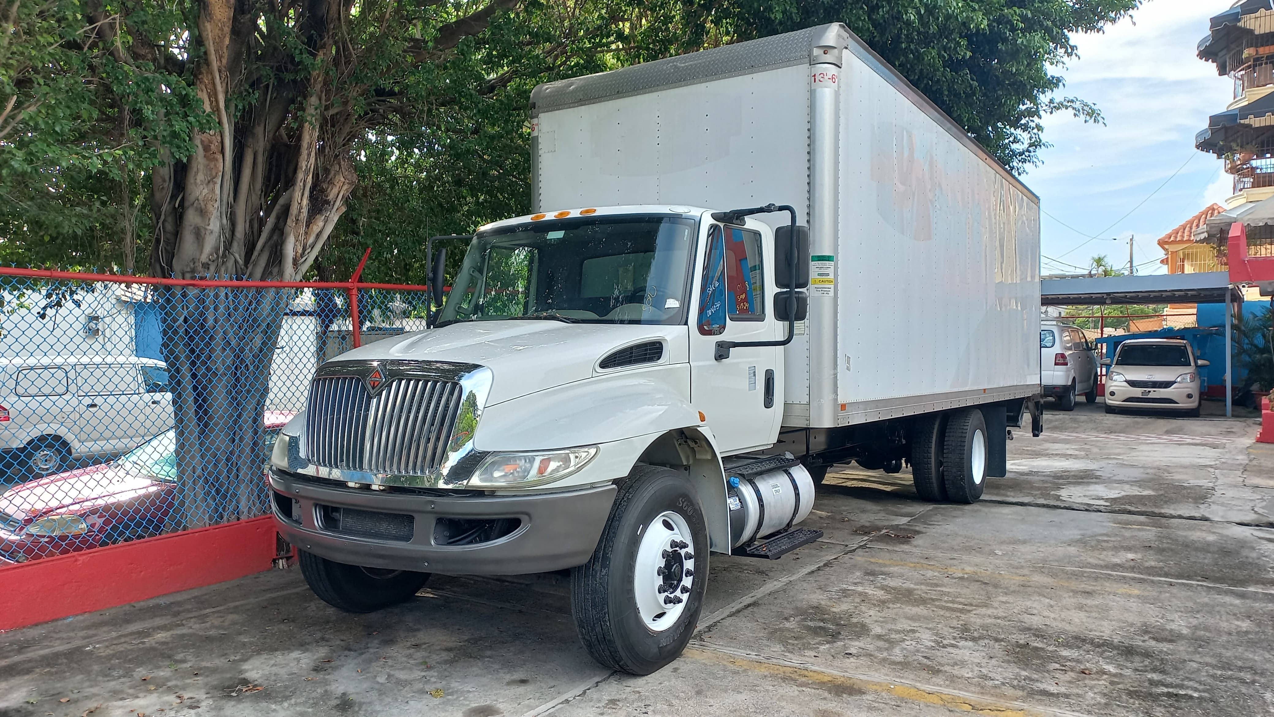 camiones y vehiculos pesados - International Durastar 4300 año 2018 Motor Cummins 0
