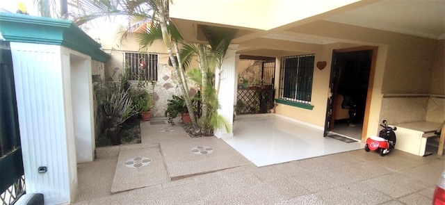 casas - Venta de casa con picuzzi en el mirador del este Santo Domingo 2