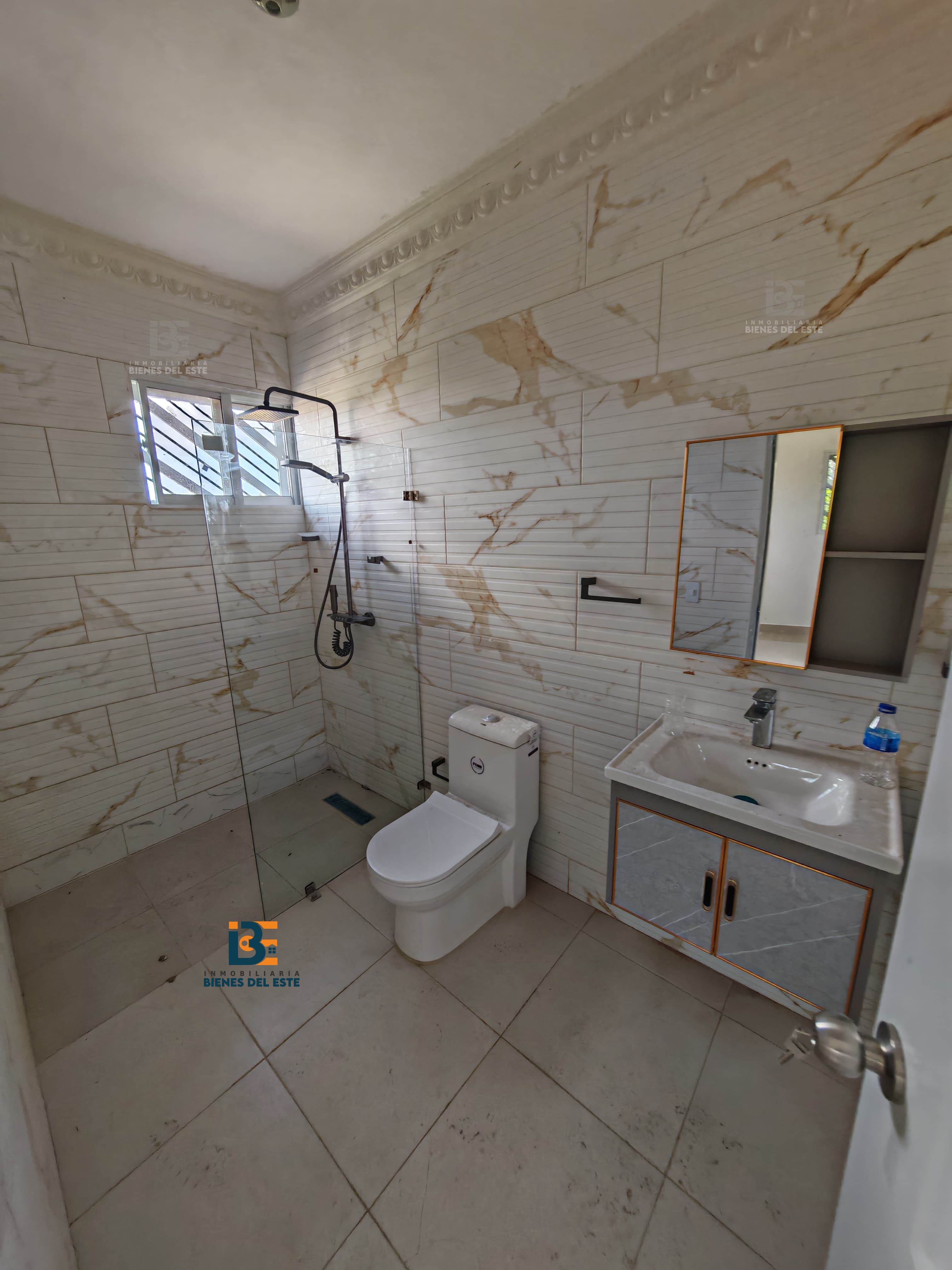 casas vacacionales y villas - Se Alquila Apartamento de Tres habitaciones. 6