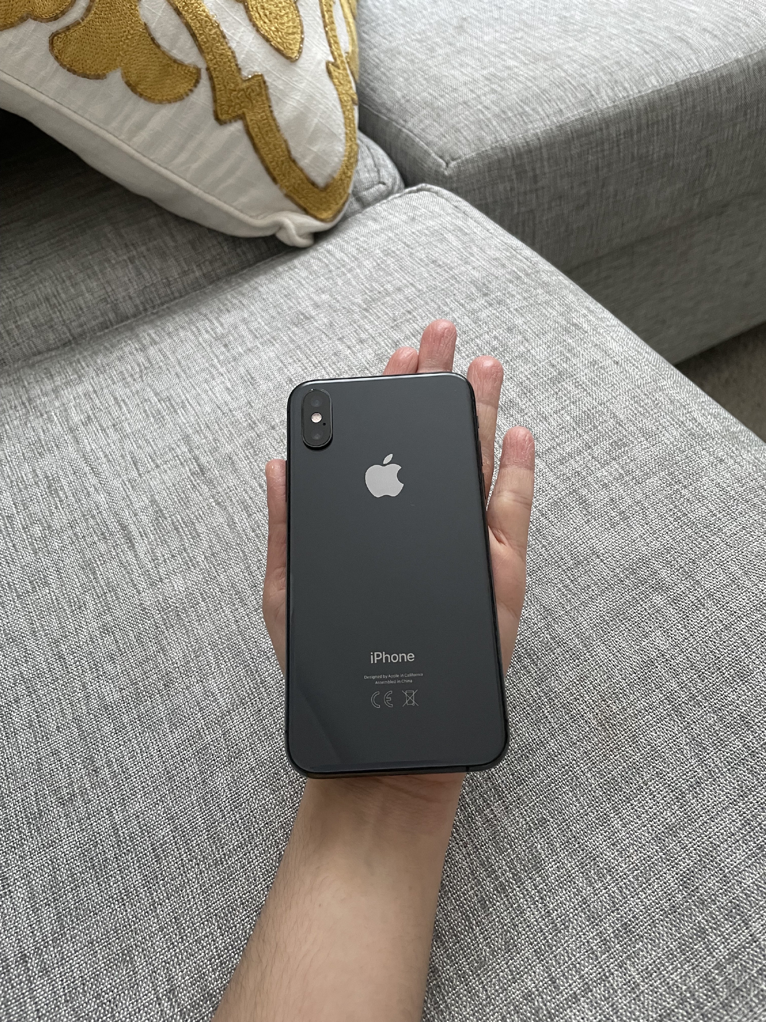 celulares y tabletas - iPhone XS 64 GB – Buen estado, sin reparaciones – RD$10,000 negociable 1