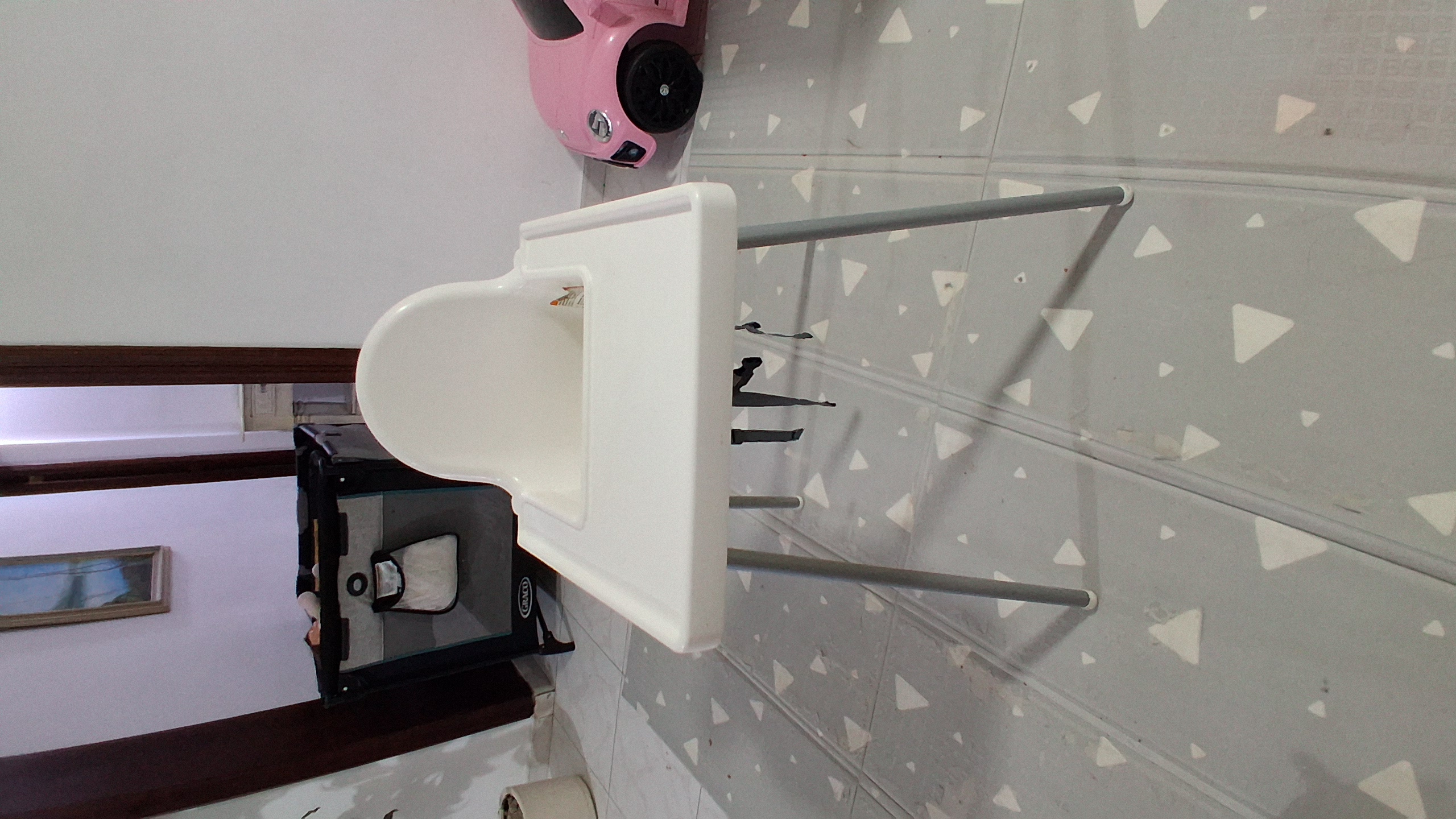 coches y sillas - Silla alta con bandeja para comer de Ikea