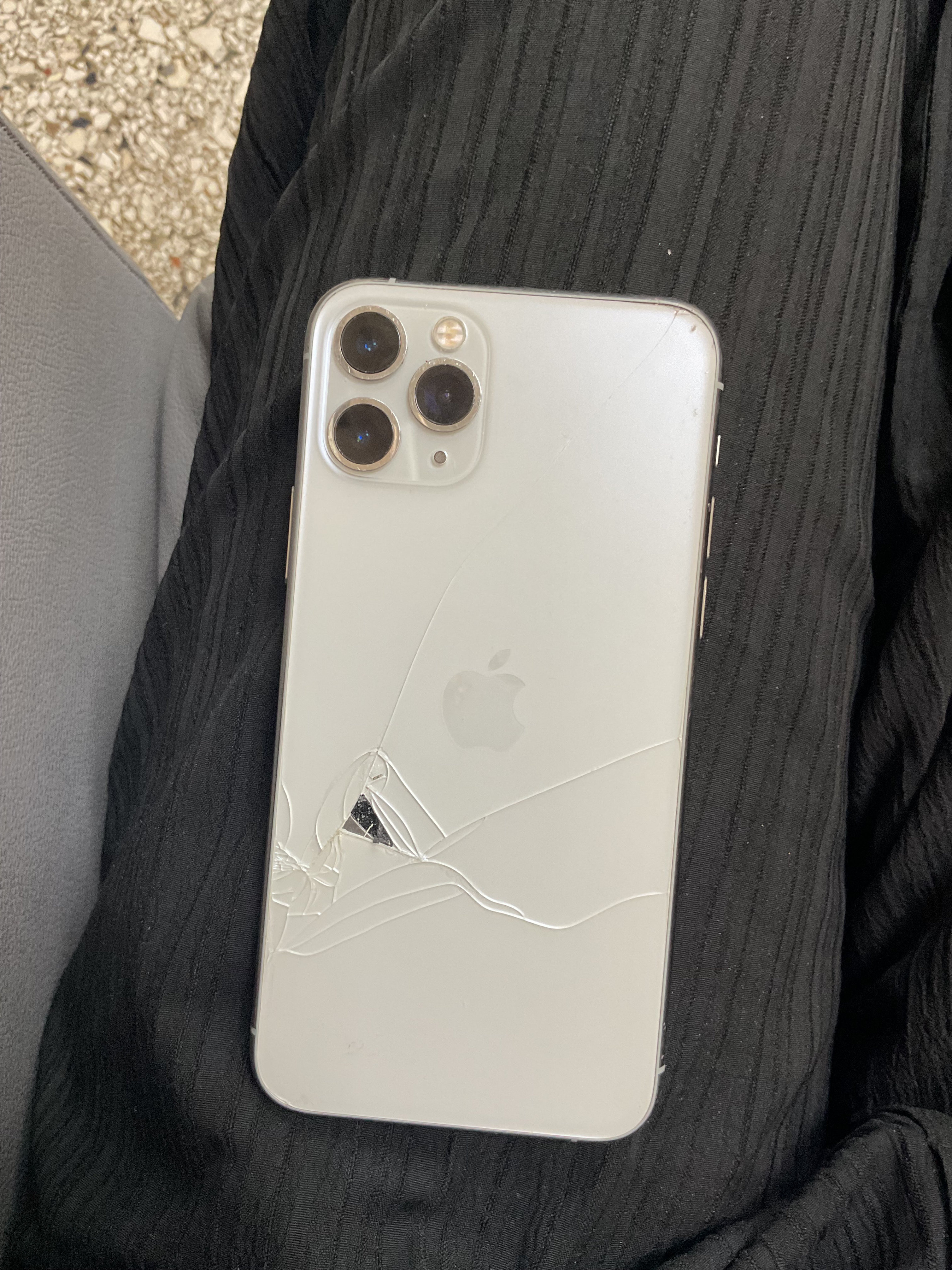 celulares y tabletas - iPhone 11 Pro  3